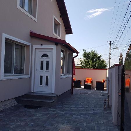 "Apartament"-Casa Genius Ploiesti Exterior photo