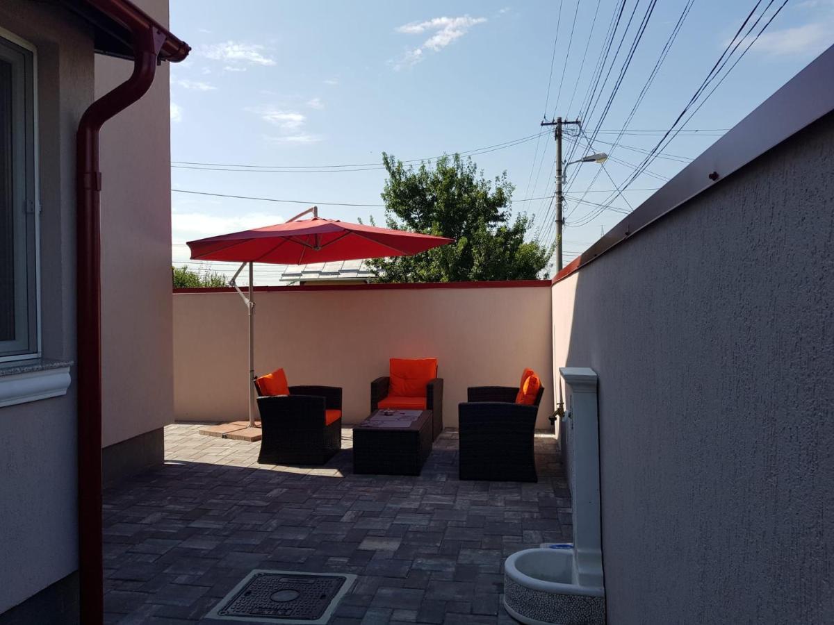 "Apartament"-Casa Genius Ploiesti Exterior photo